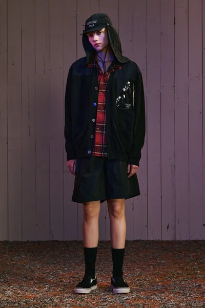 Look 25